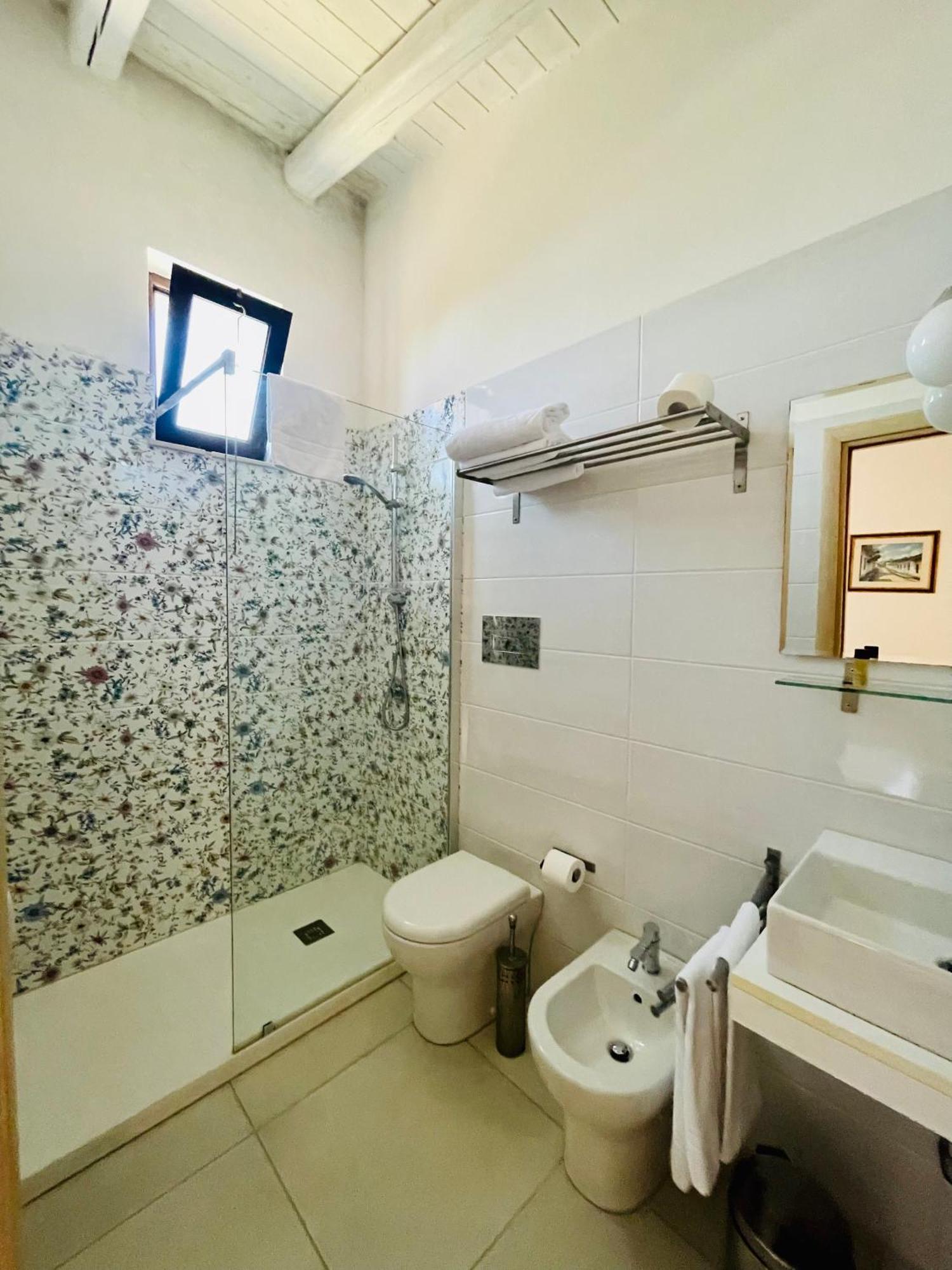 Borgo Camicia In Bed & Breakfast Barcellona-Pozzo di Gotto Exterior photo